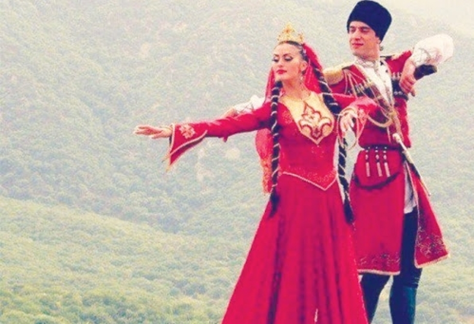 Saxtakarlıqla ritm tutmaq: ermənilər rəqsimizə OYNAYIR